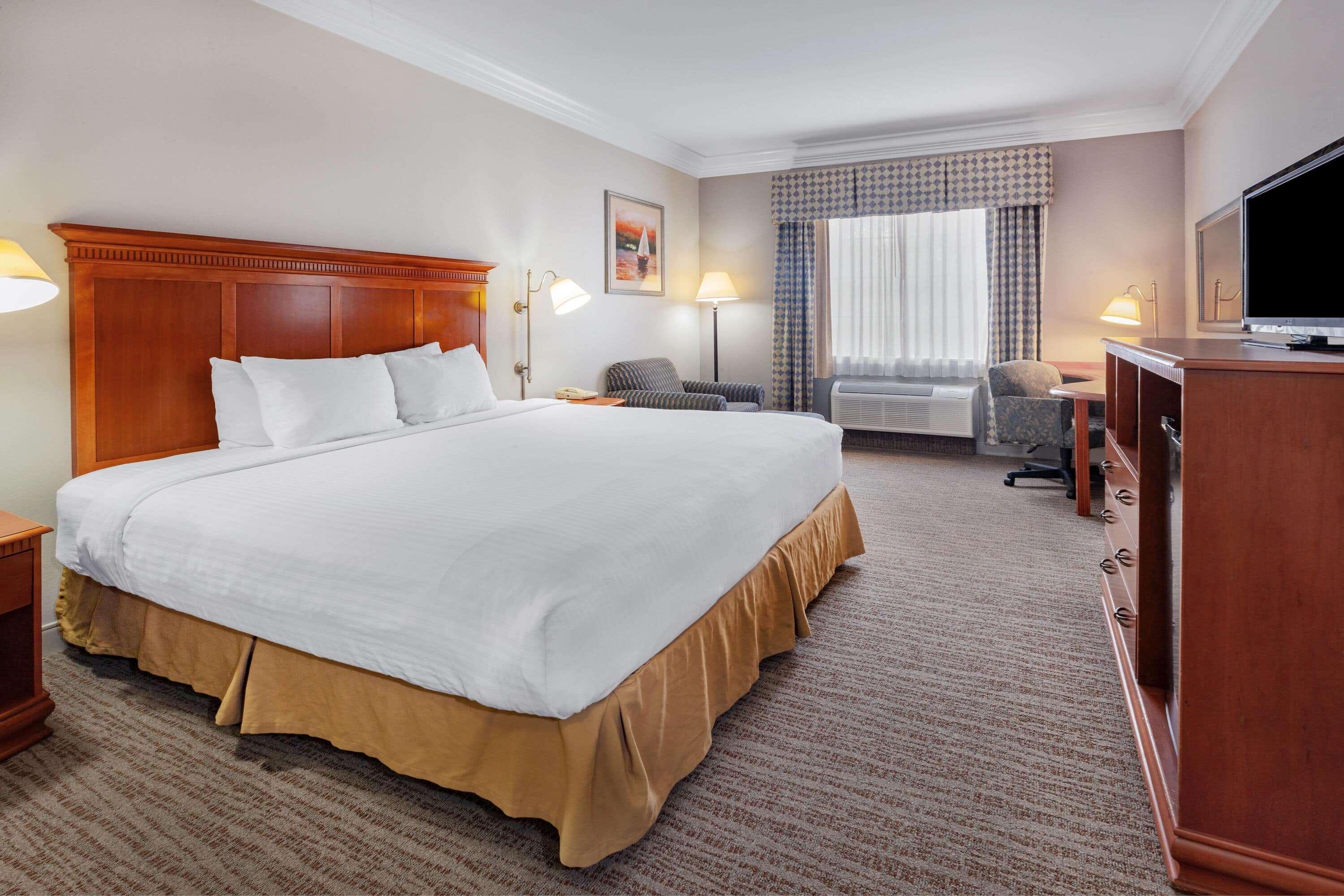 Days Inn By Wyndham Alta Vista Altavista Екстериор снимка