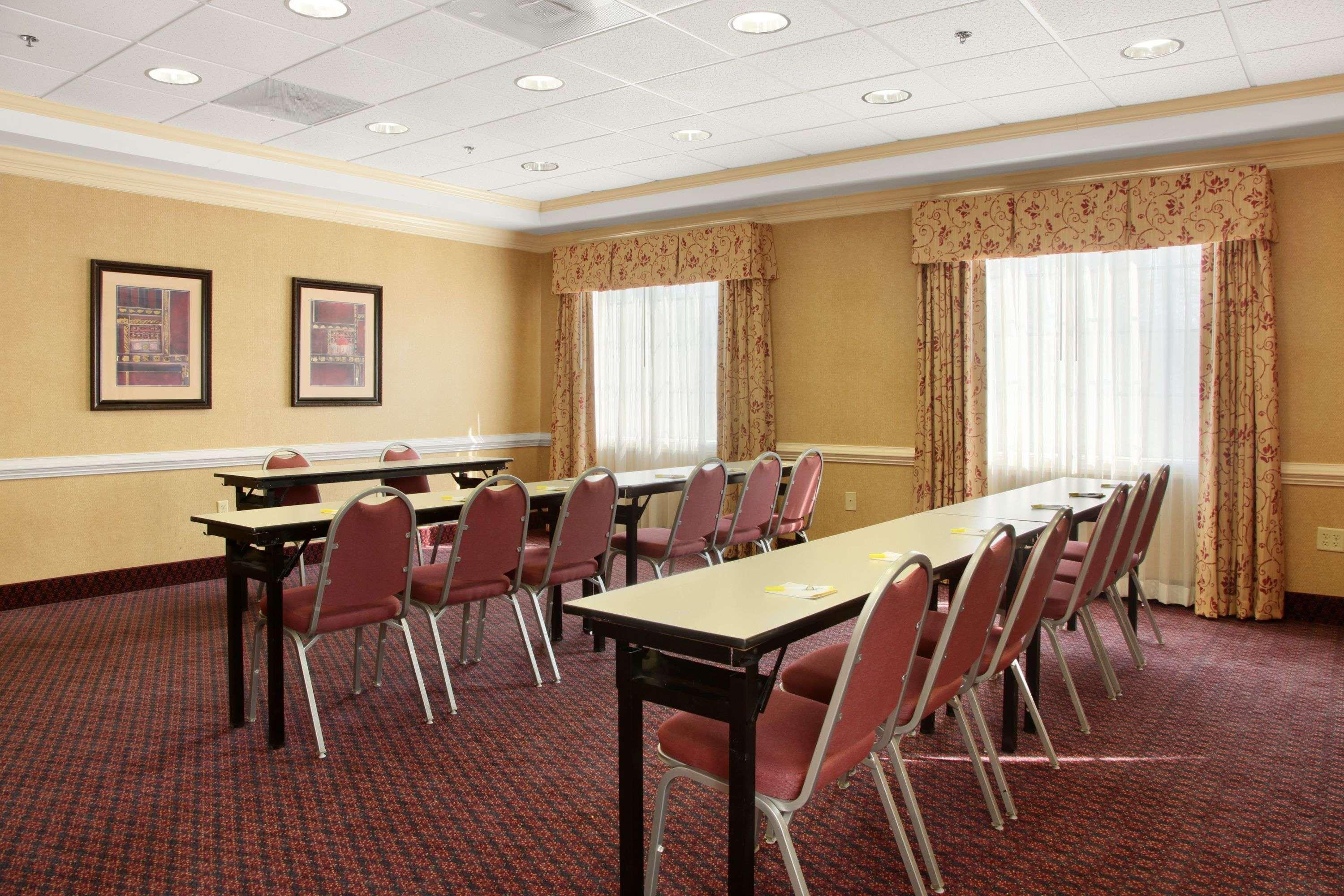Days Inn By Wyndham Alta Vista Altavista Съоръжения снимка