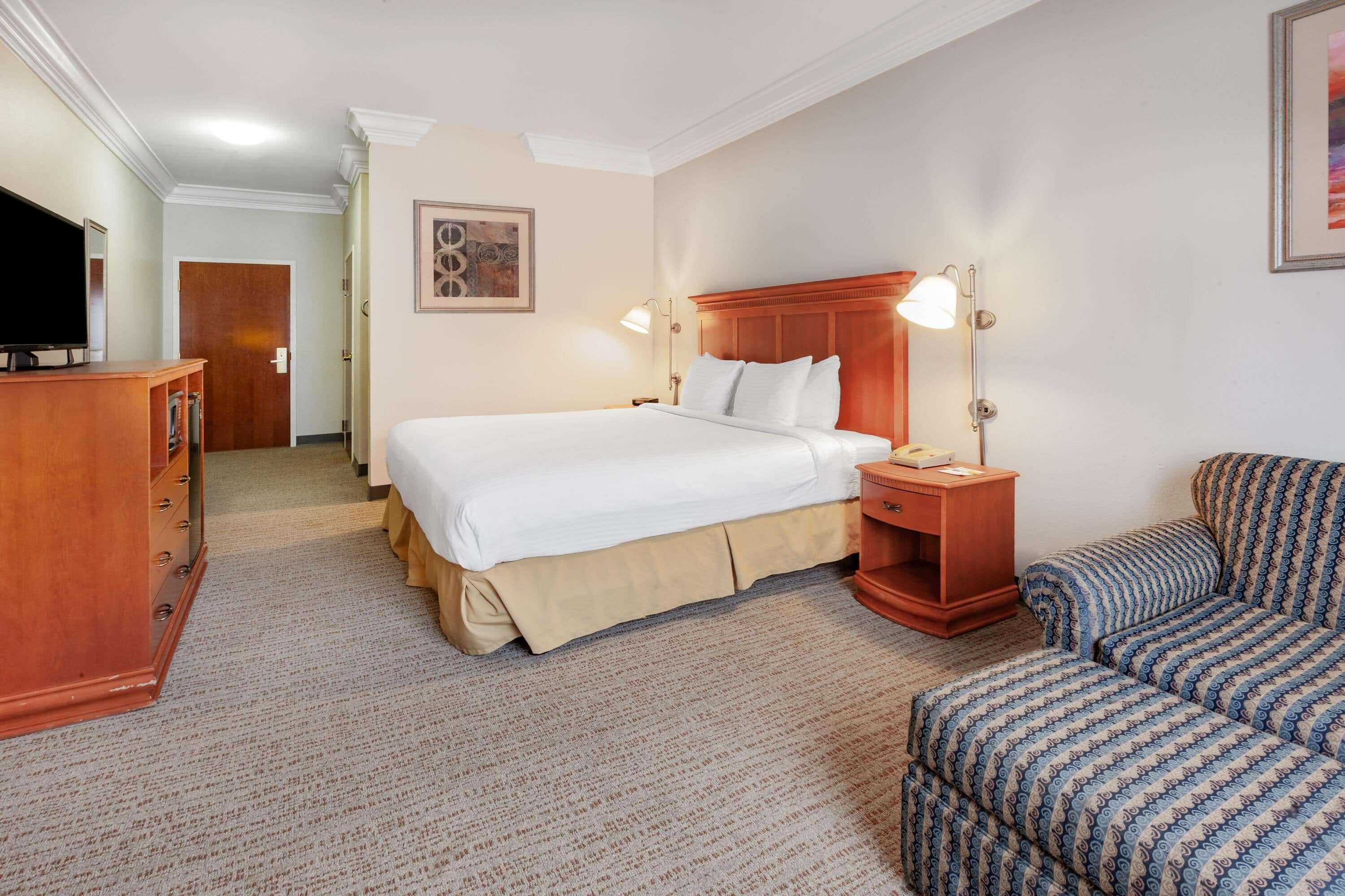 Days Inn By Wyndham Alta Vista Altavista Екстериор снимка