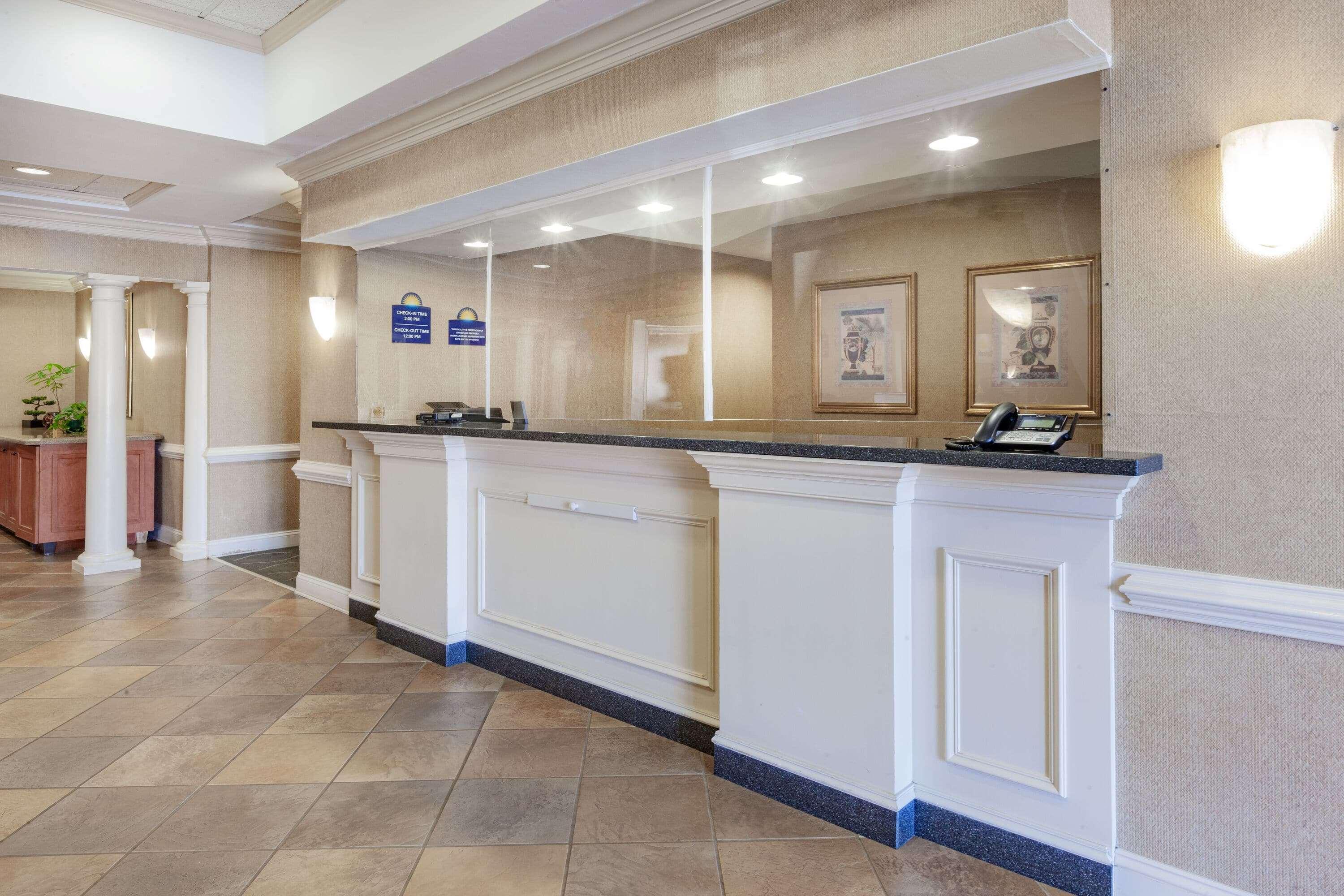Days Inn By Wyndham Alta Vista Altavista Екстериор снимка